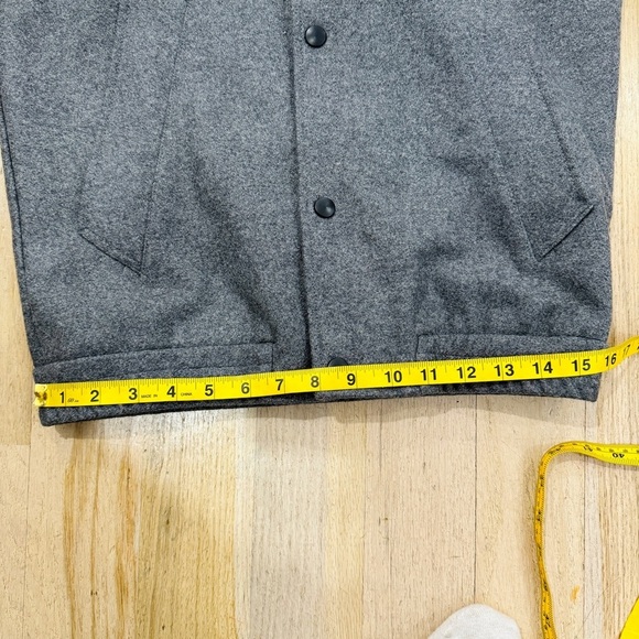 Ami Paris Point-Collar Wool Flannel Jacket (can be unisex) - Picture 15 of 16